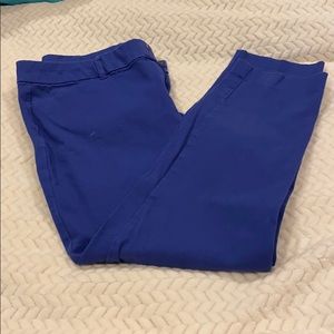 Old Navy pixie cut ankle pants.